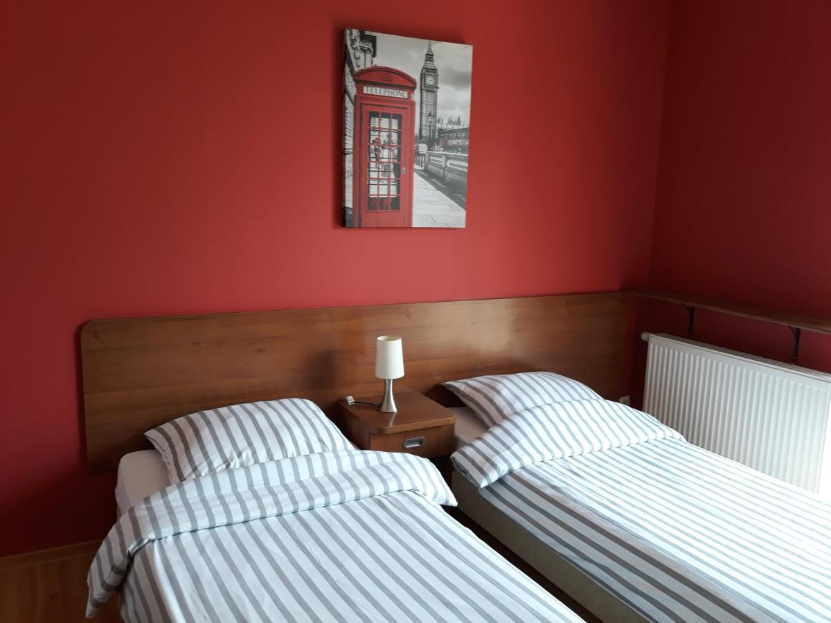 Bed & Breakfast Green Roof Rybarzowice  Exterior foto